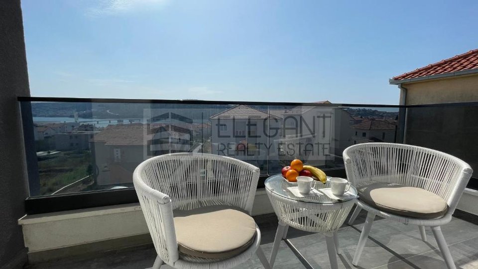 Apartment, 59 m2, For Rent, Trogir