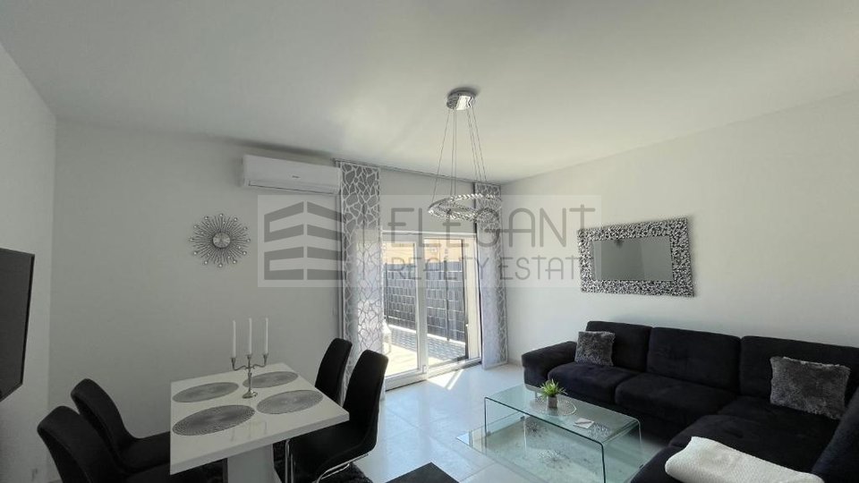 Apartment, 59 m2, For Rent, Trogir