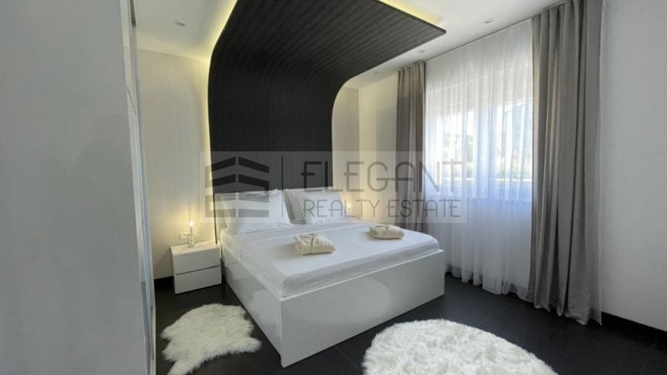 Apartment, 56 m2, For Rent, Trogir