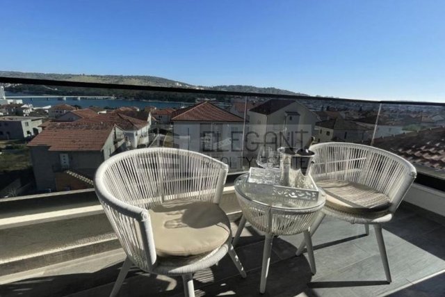 Apartment, 59 m2, For Rent, Trogir