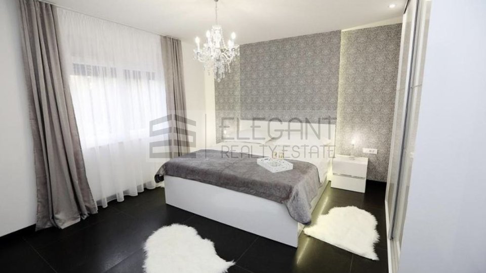 Apartment, 59 m2, For Rent, Trogir