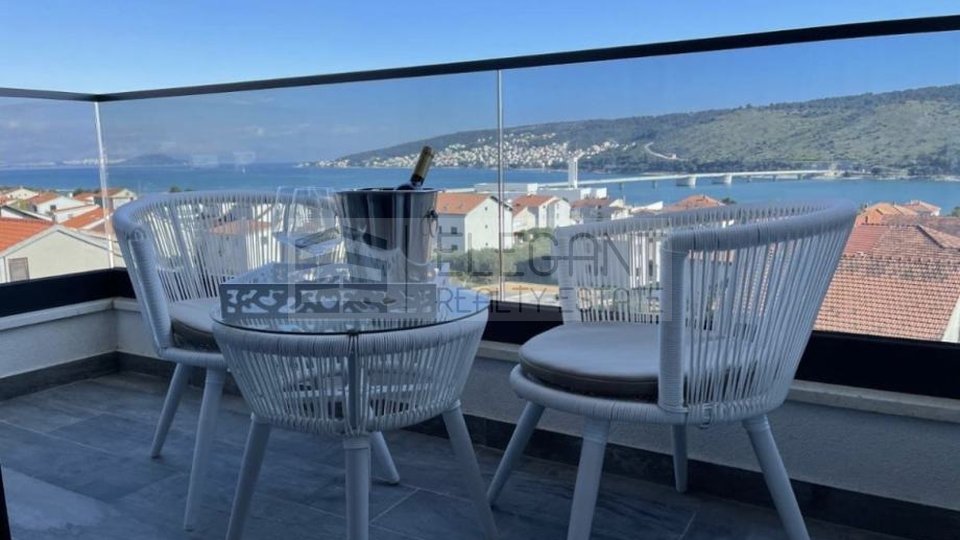 Apartment, 56 m2, For Rent, Trogir