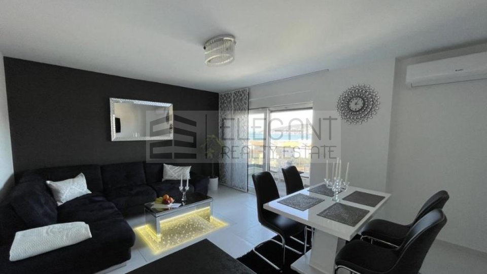 Apartment, 56 m2, For Rent, Trogir