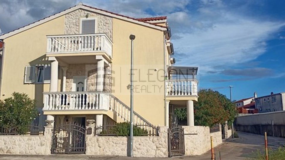 House, 250 m2, For Sale, Vodice